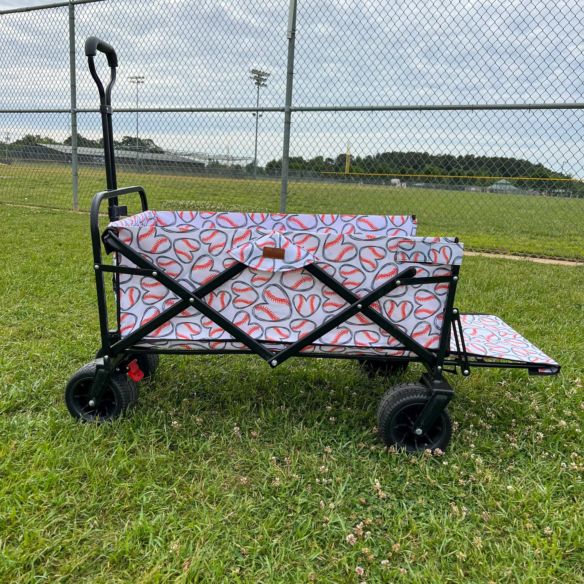 Baseball Hearts Tailgate Wagon - Image 3