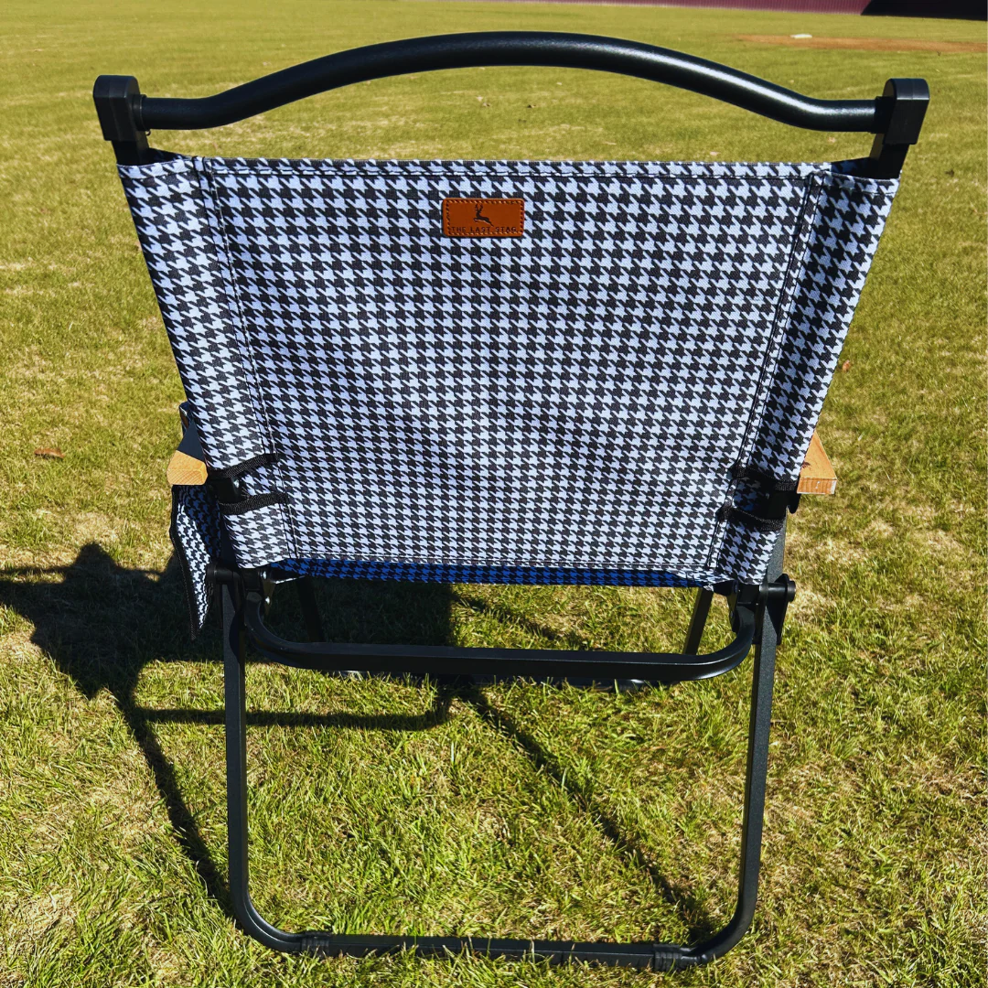 Black & White Houndstooth Folding Lawn Chair - Image 3