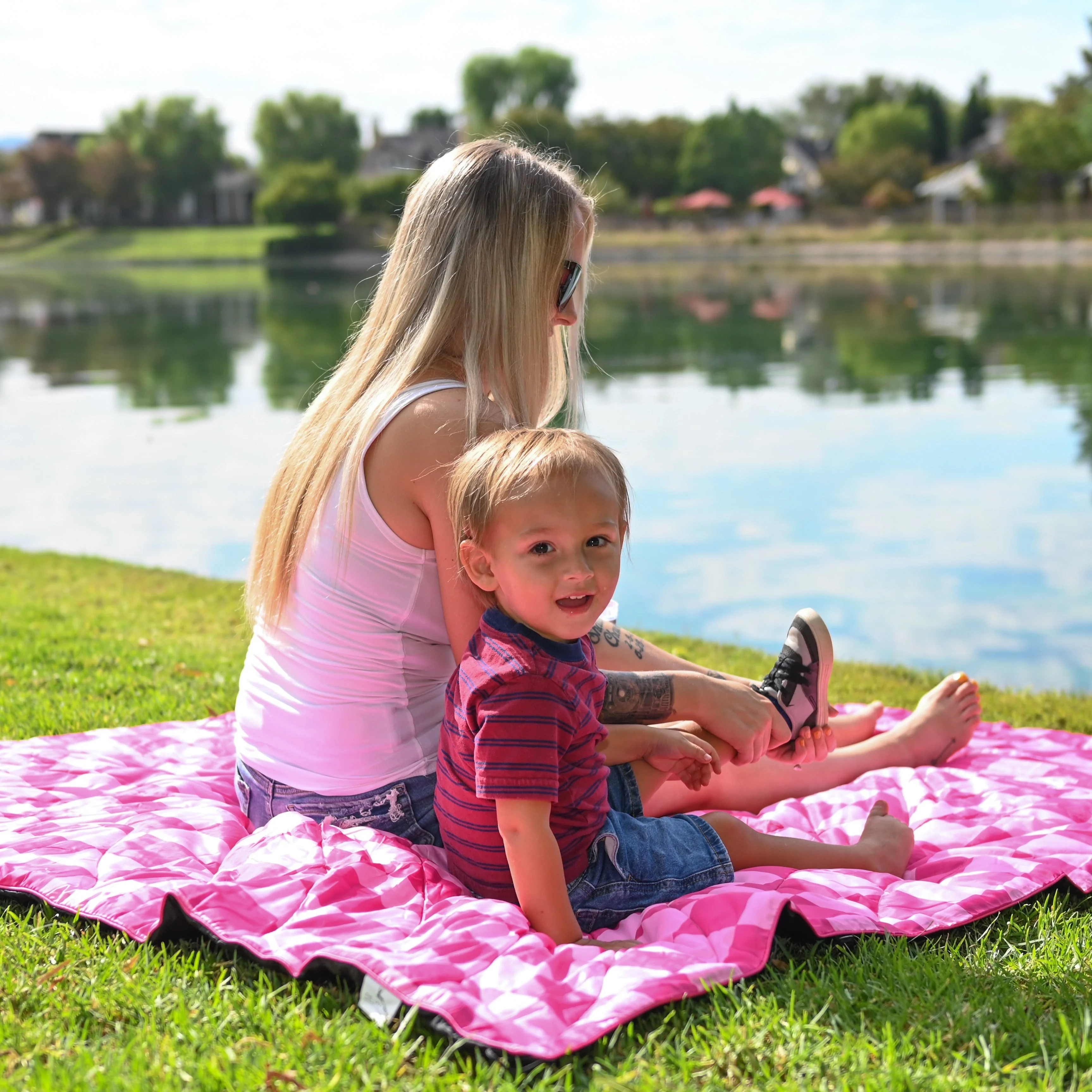 Pink Checkerboard - Indoor/Outdoor Puffy Blanket - Image 3