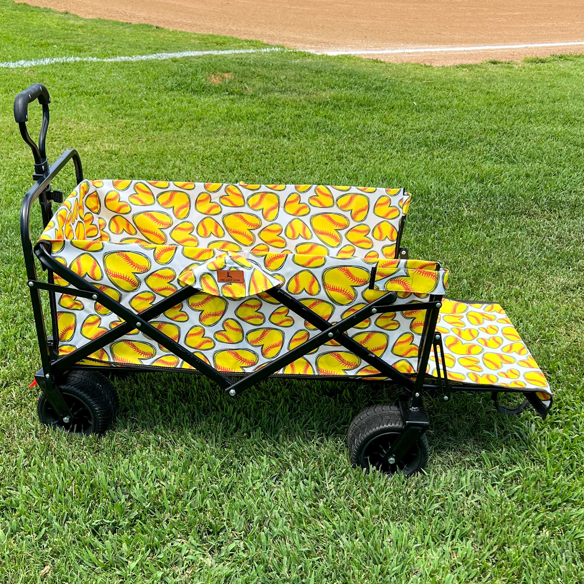 Softball Hearts Tailgate Wagon - Image 5